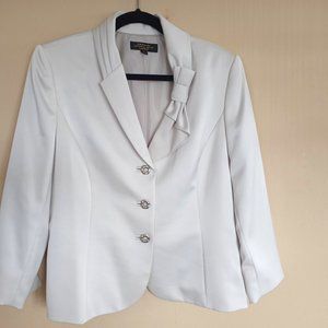 TAHARI  Silver 2 piece suit Size 12